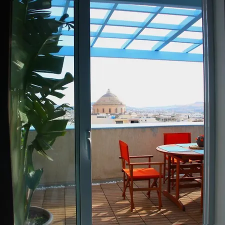 아파트 Penthouse With Fantastic Views!
